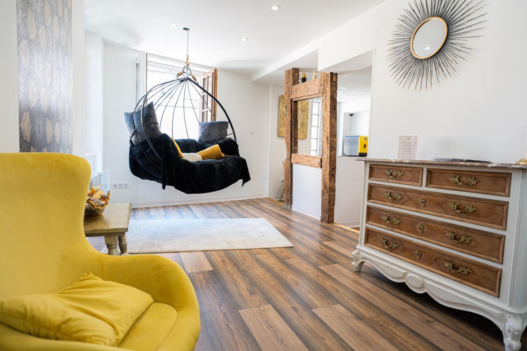 Appartement De La Noblesse - Designed By C.M Selestat Luaran gambar